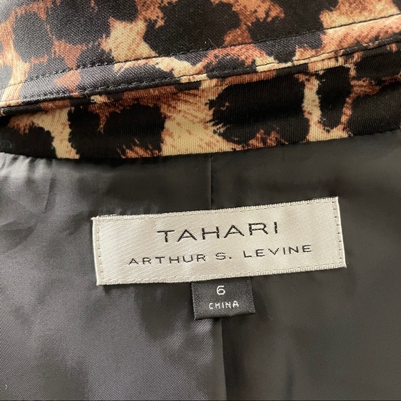Tahari Brown Leopard Print Jacket Blazer Size 6 S Cropped Lined Y2K Holiday Coat - Picture 10 of 10
